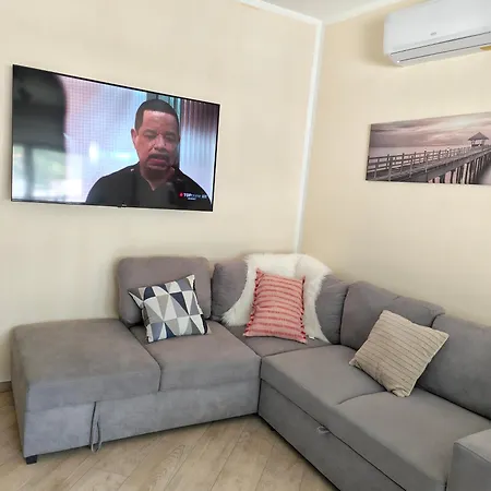 Alfiume B Apartamento Tirano